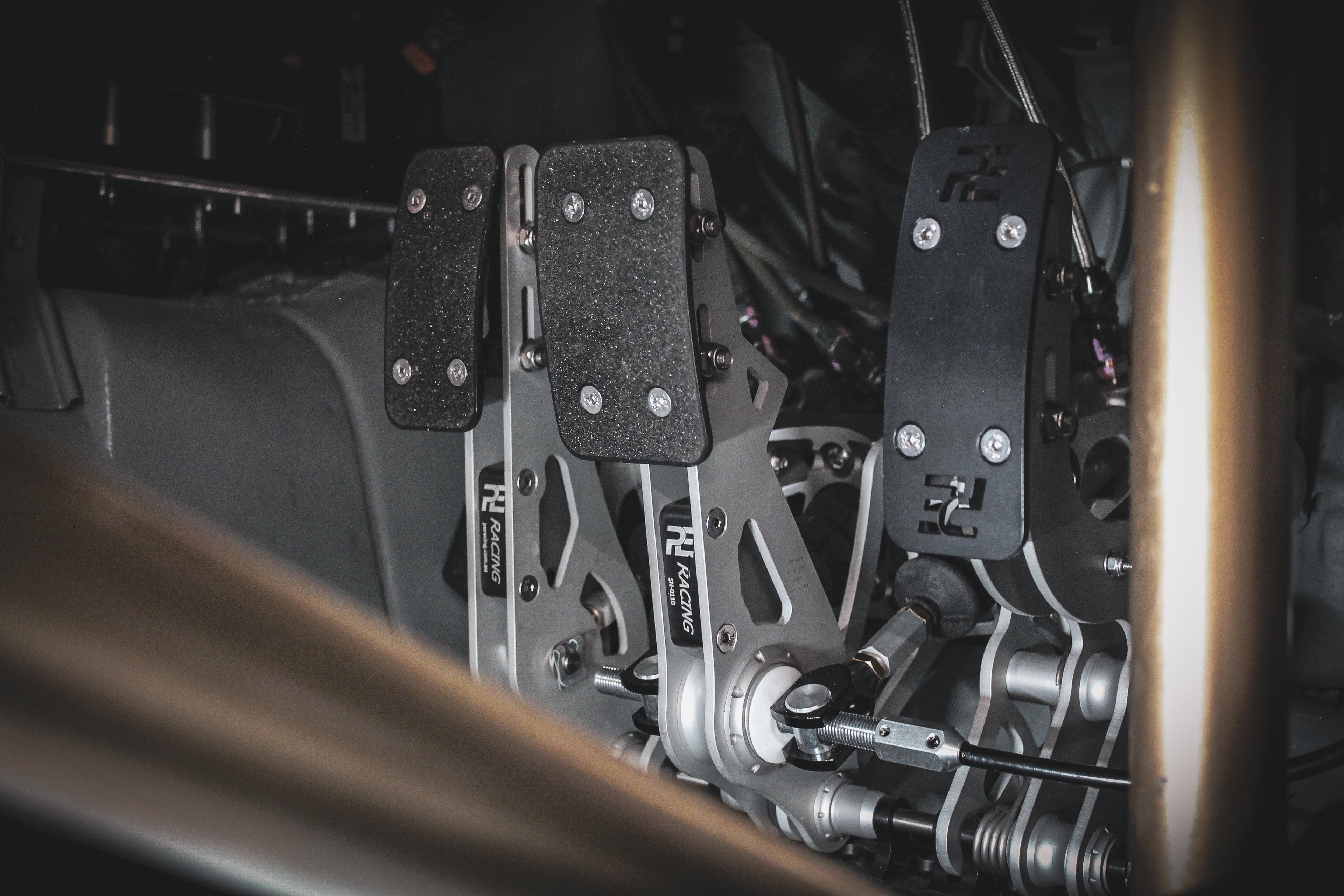 PE Racing Pedal Box install racing sports sedan