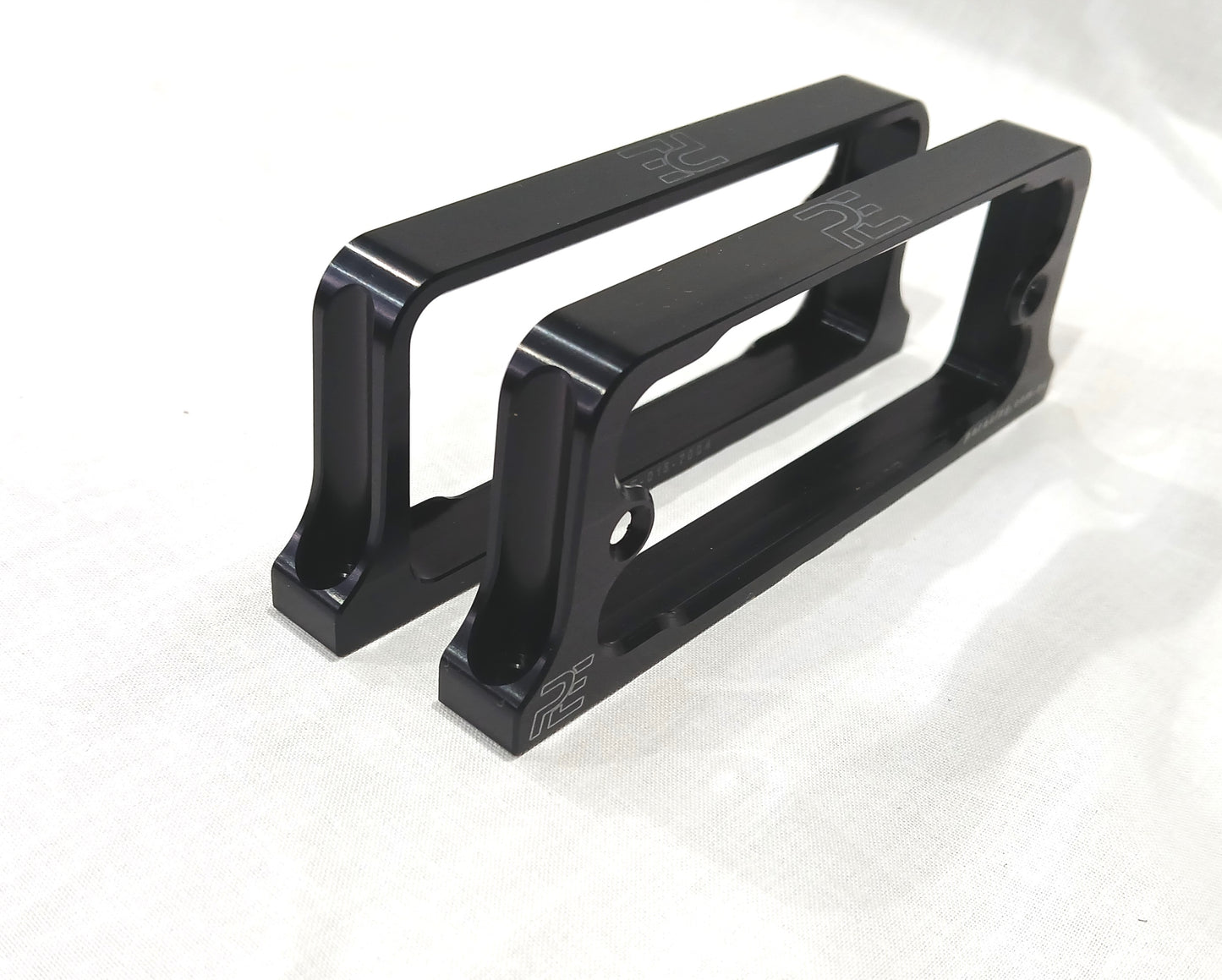 MoTeC Mounting Brackets by PE Racing.
To suit MoTeC M84, M400, M600, M800, TCMux, IEX, DBW4, E888 & E816 Expanders, ECU's & Controllers.