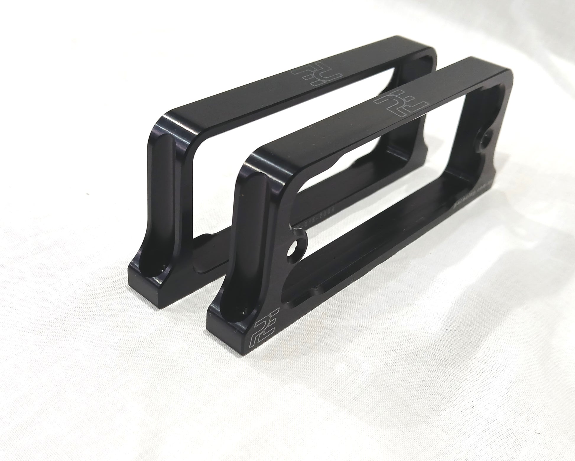 MoTeC Mounting Brackets by PE Racing.
To suit MoTeC M84, M400, M600, M800, TCMux, IEX, DBW4, E888 & E816 Expanders, ECU's & Controllers.